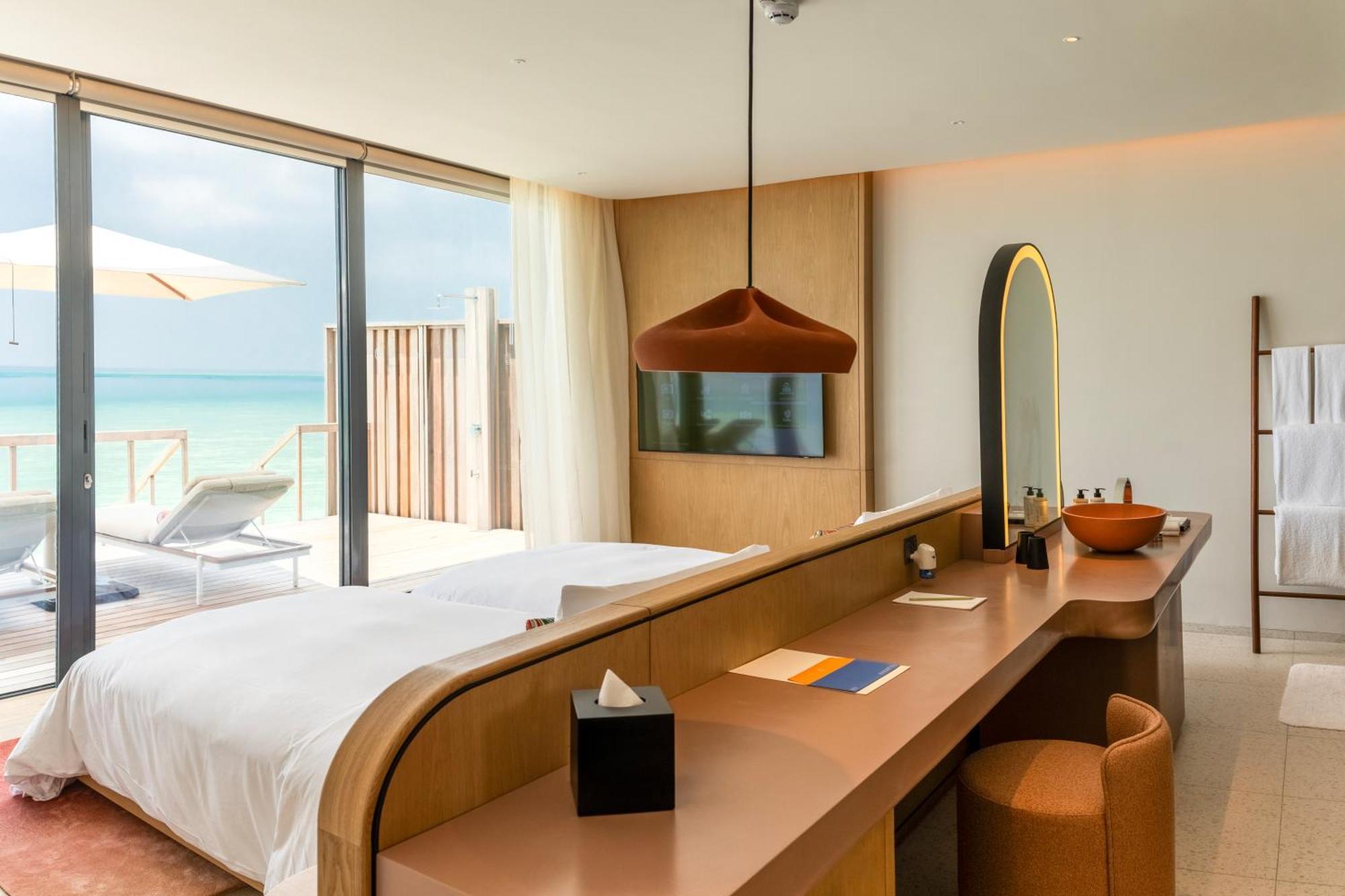 So/ Maldives Hotel Emboodhoo Lagoon Exterior photo